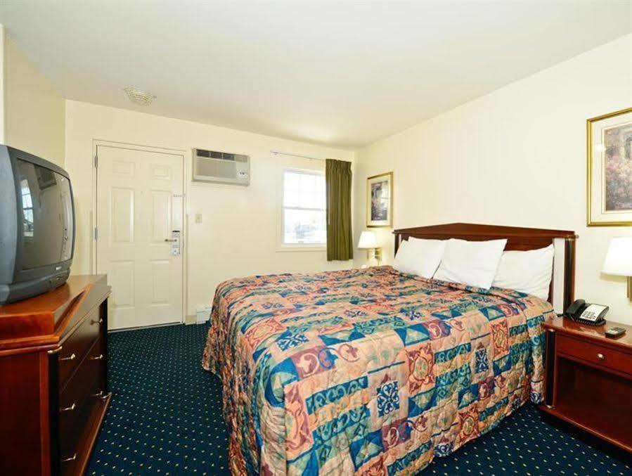 Hotel Red Carpet -
