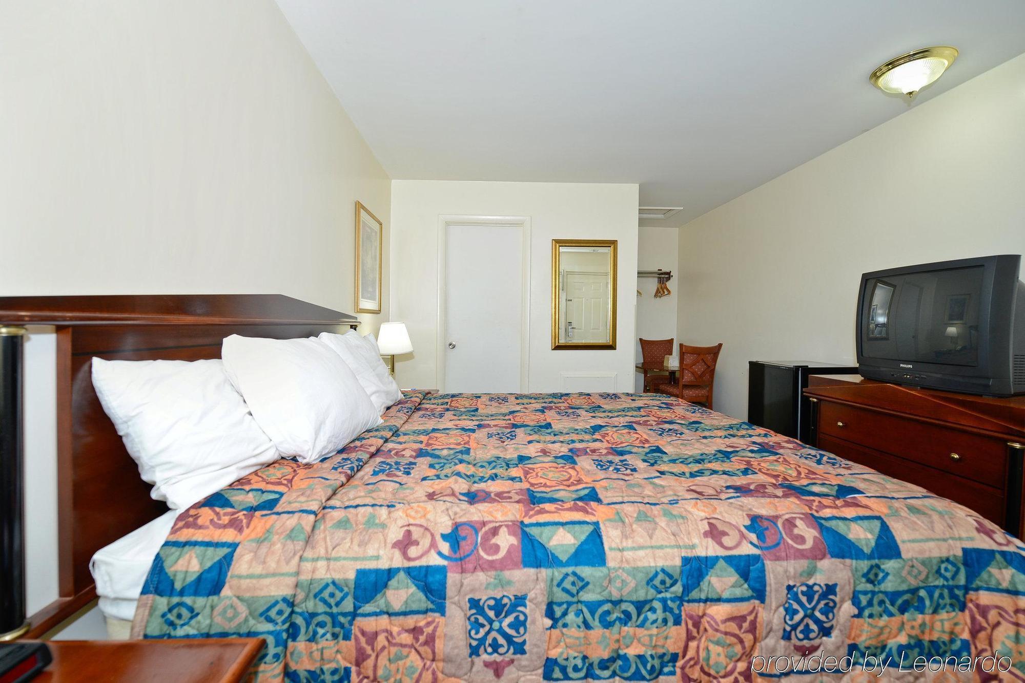 Red Carpet - Hotel Norristown