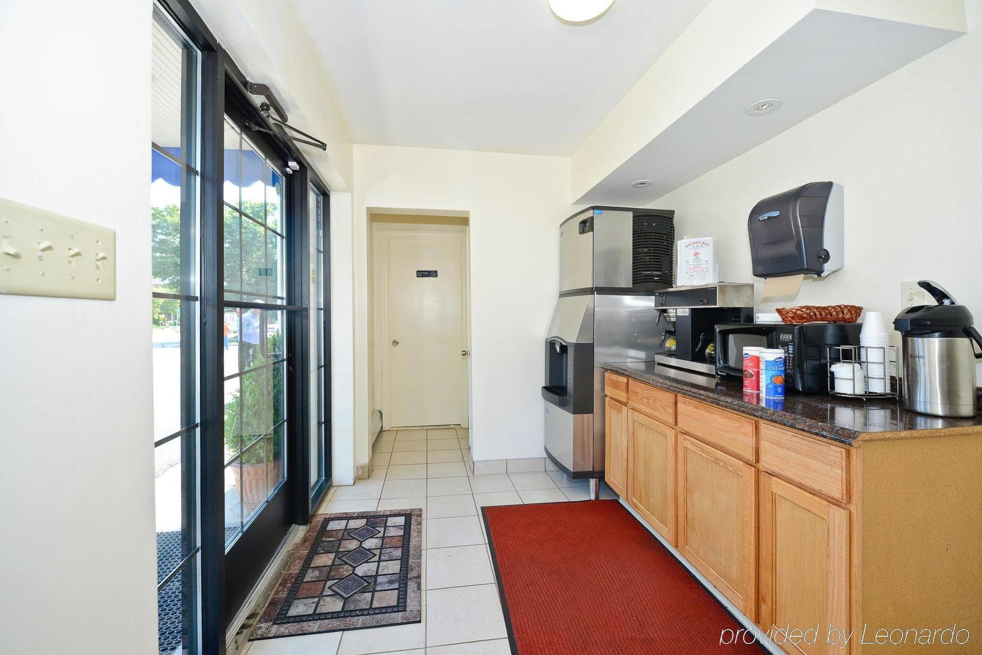 Red Carpet - Hotel Norristown